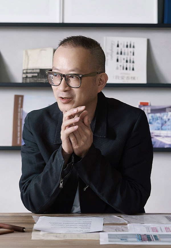 01 何俊宏 設計師